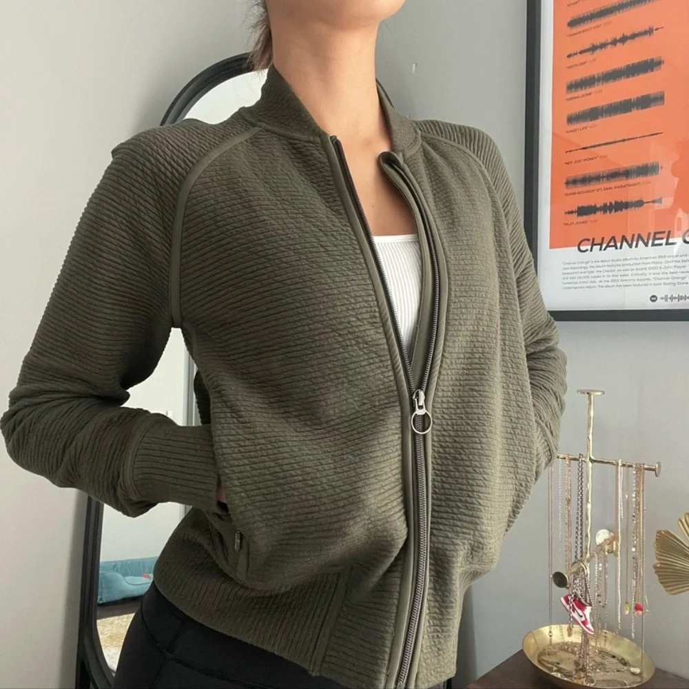 Lululemon On Repeat Bomber in Forest Green 2 NWOT - Picture 1 of 15